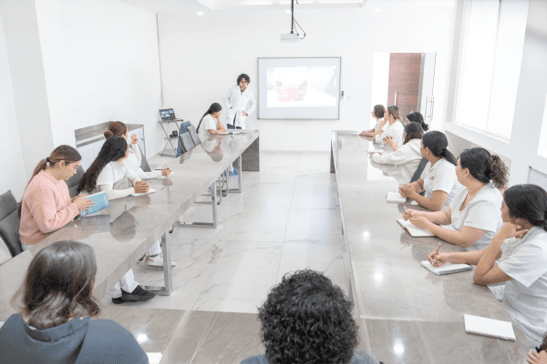 Maestría en Administración de Empresas con Enfoque en Salud y Spa